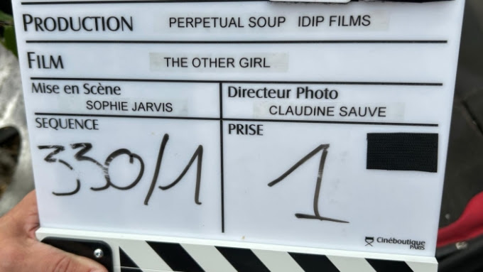 Le tournage de la série fantastique L’Autre fille débute